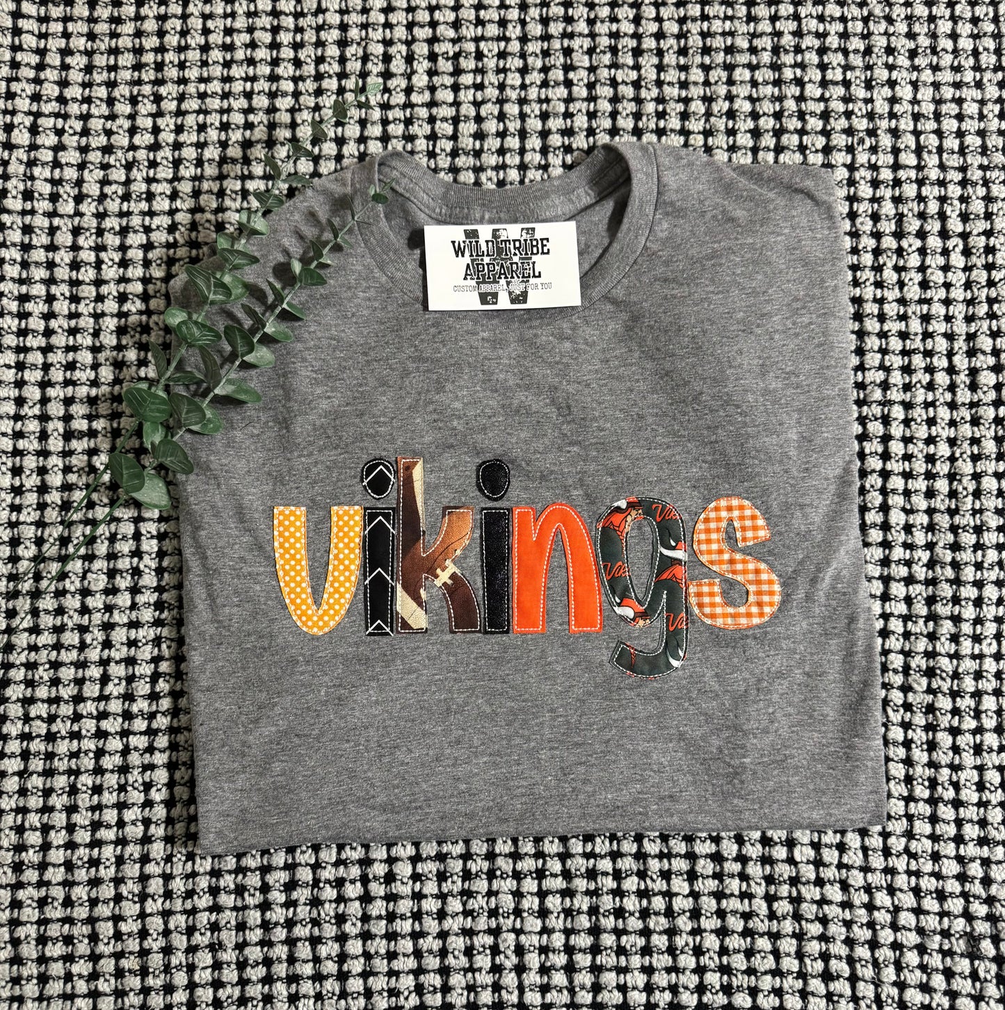 Vikings Embroidered Appliqué Crewneck with Bean Stitch