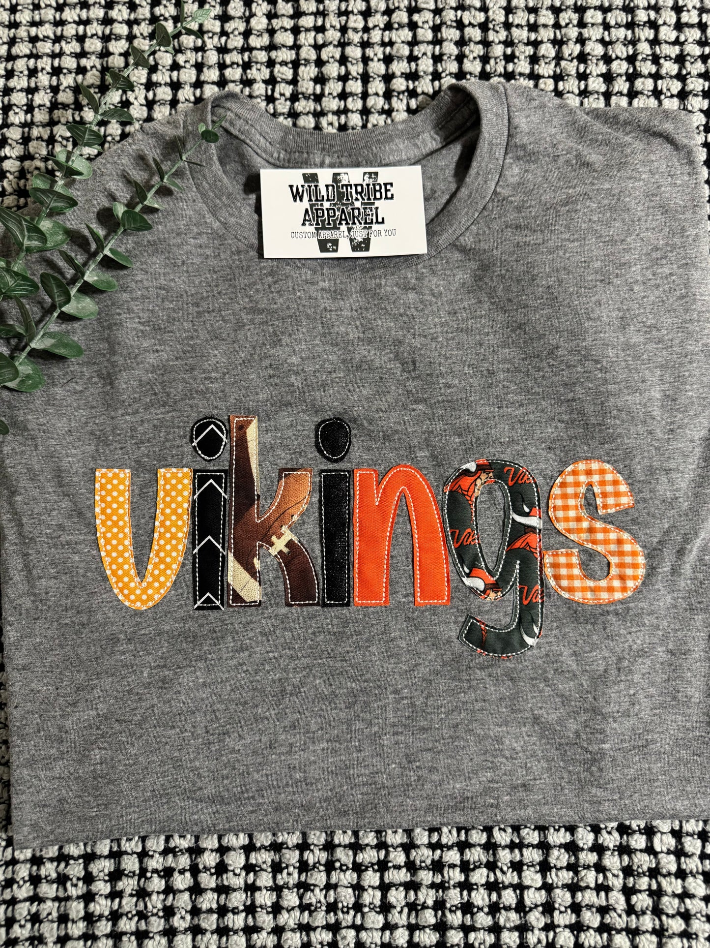 Vikings Embroidered Appliqué Crewneck with Bean Stitch